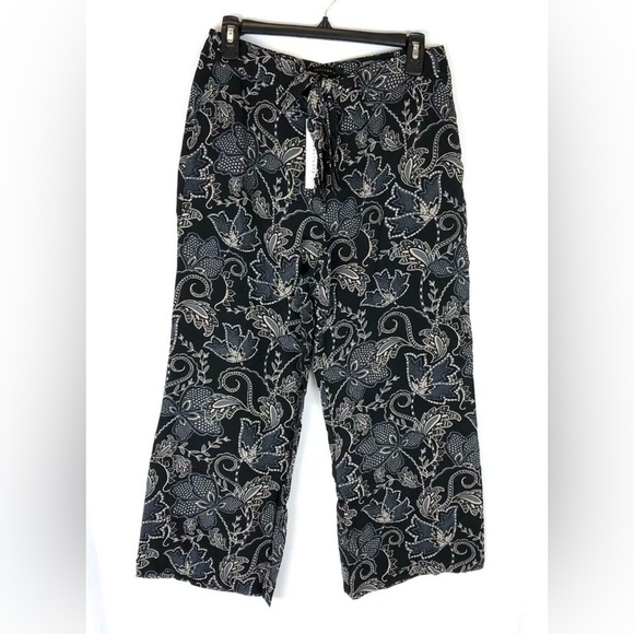 Sanctuary Pants - Sanctuary Women’s Cropped Black Floral Print Pants Size 27